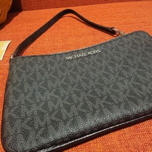 NWT ☆ Michael Kors Jetset large Travel Wristlet